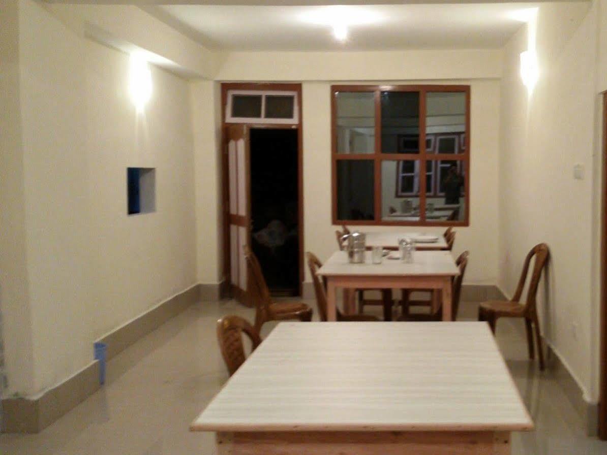Delight Royal Lachen Esterno foto