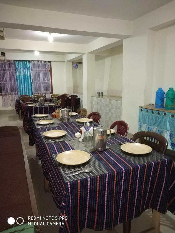 Delight Royal Lachen Esterno foto